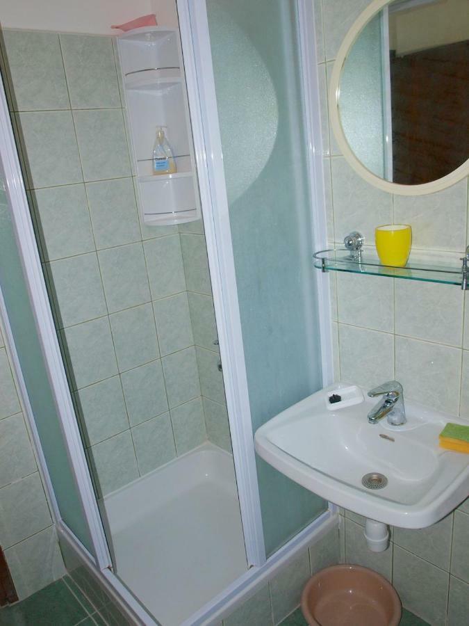 Apartments Mirja - 100M From The Beach & Parking Trogir Exteriör bild